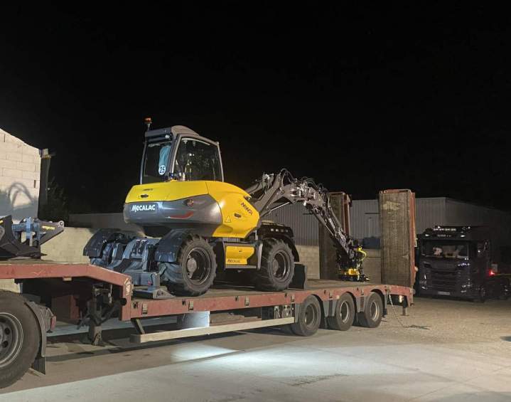 Mini excavateur MECALAC Maurecourt